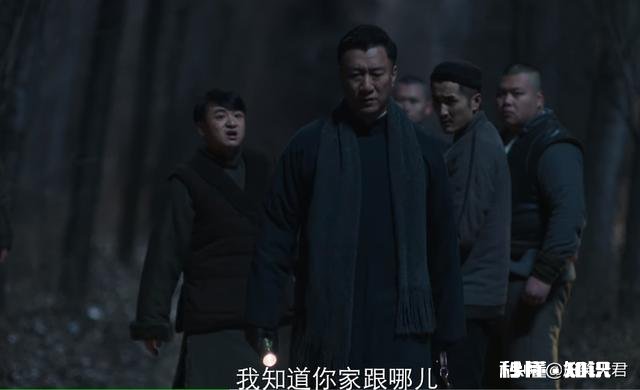 《新世界》中，小耳朵是什么组织的头领