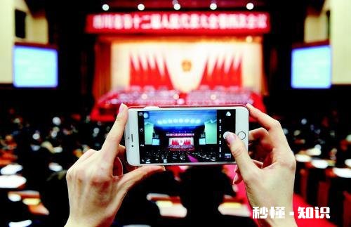 自己做自媒体，拍摄视频该怎么防止其在走路时画面抖动