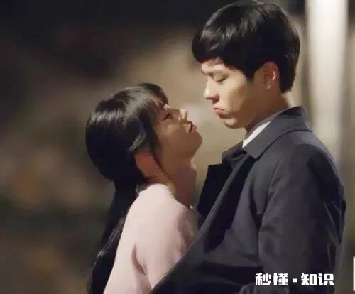 《请回答1988》正焕跟德善表白那段戏，如果正焕不说是开玩笑，德善会做出什么回应呢