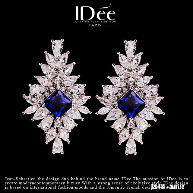 有没有人知道，该给女朋友买什么样的耳饰品或者女人喜欢什么样的耳钉