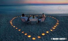 偷看老公手机，发现他和初恋女友联系，直接把前女友拉黑。对不