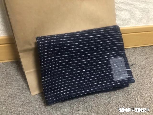 老一辈人为什么大都喜欢在桌子上铺一片玻璃