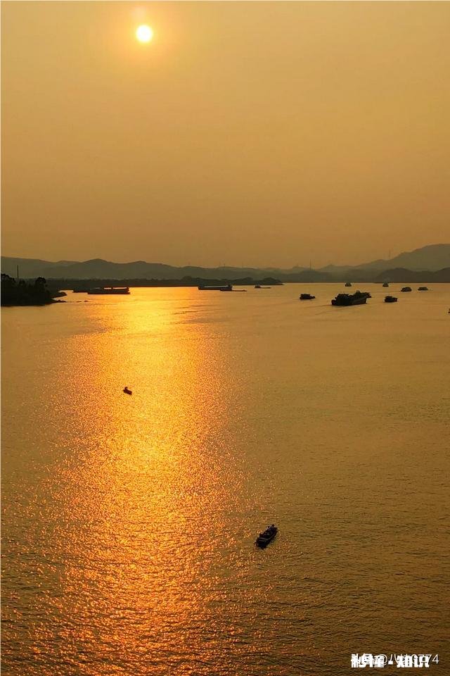 当初促使你做自媒体或小视频的初衷是什么