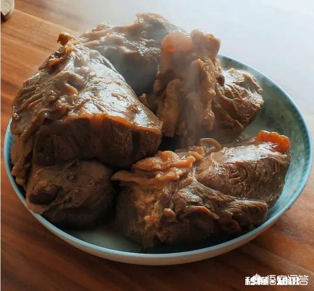 在四川,家里多数人不吃辣椒,年夜饭做些什么菜好