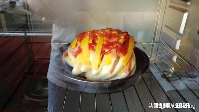 做自媒体一个月了,坚持过努力过,收益54块,还有必要坚持吗