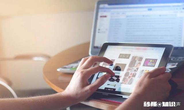 做自媒体一个月了,坚持过努力过,收益54块,还有必要坚持吗