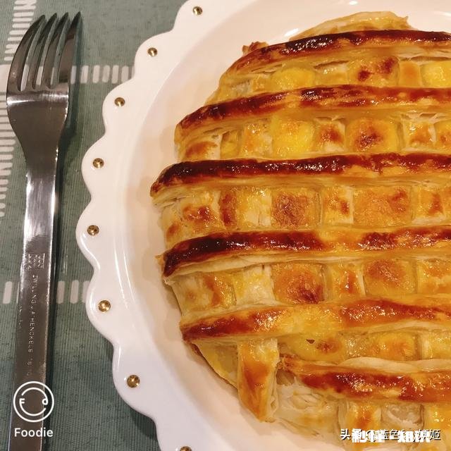 请问有没有做美食好看的碗碟之类的，比较少女心又不反光的