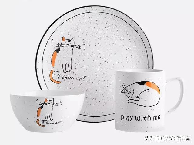 请问有没有做美食好看的碗碟之类的，比较少女心又不反光的