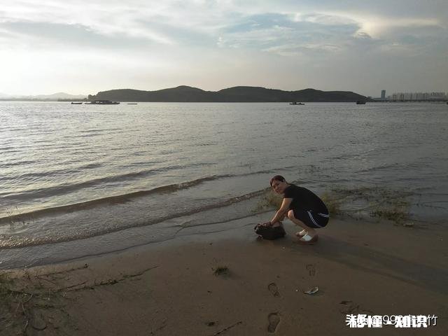 爱情和事业必须选一个，而且一生只能得一个，换作你会怎么选择