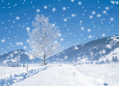 上联:秋千月下荡,下联怎么对