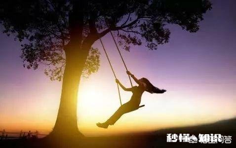 上联:秋千月下荡,下联怎么对