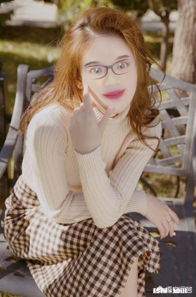 上联:秋千月下荡,下联怎么对