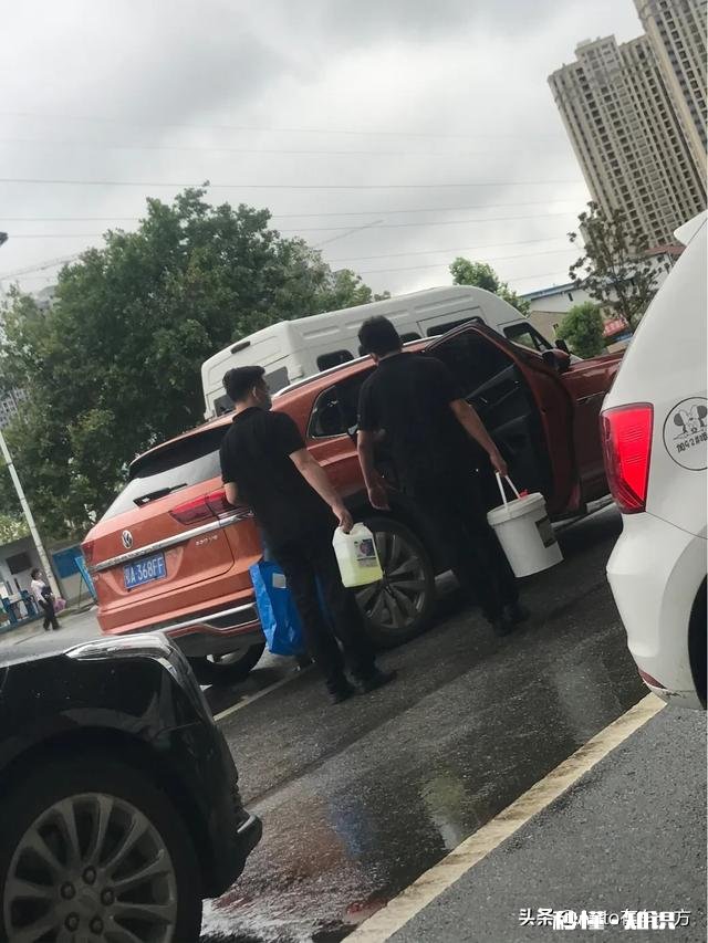 上海大众途观l33O丅Sl是自吸吗?330Tsl是自吸吗