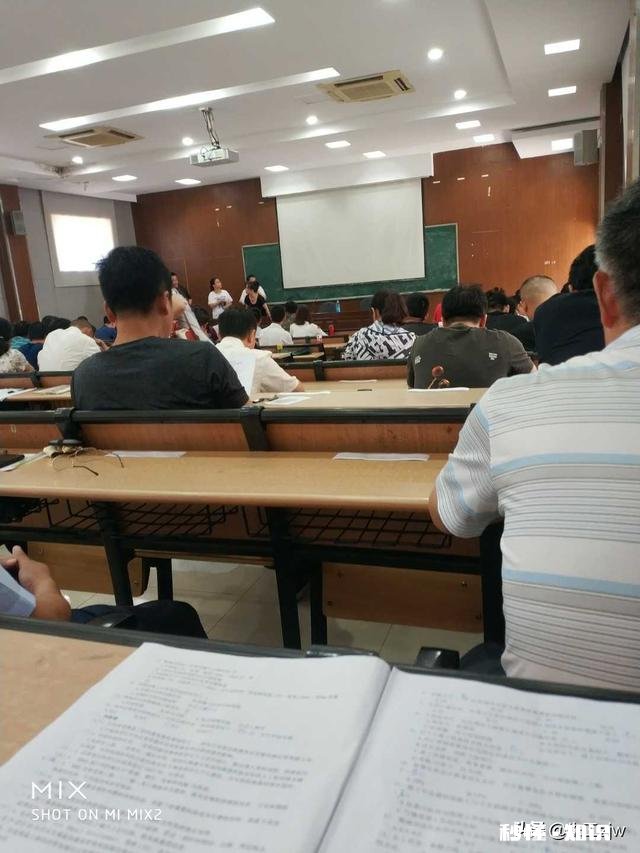 载瓷砖或装修材料 38岁以开车载货为生，他的余生有希望吗