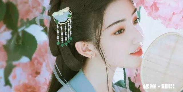 邀请你参加对对联,上联:洞庭西下八百里请对下联