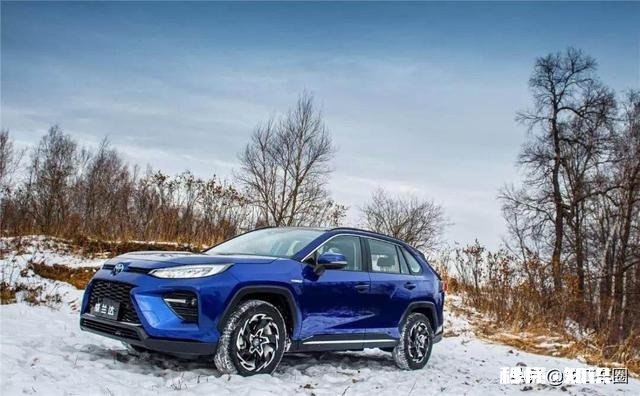 本人想最近换车。别克昂科威和新上市的丰田威兰达怎么选