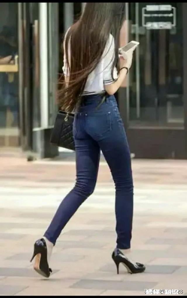 职场女性可不可以穿丝袜