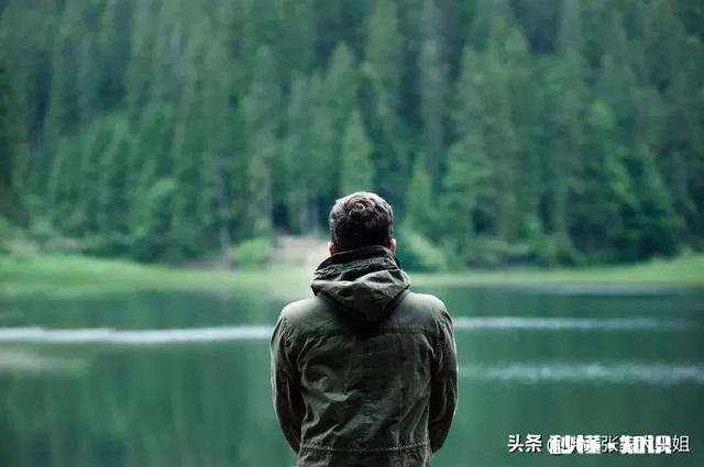 关系特别好的男生朋友一但谈了恋爱,就不能继续玩了吗