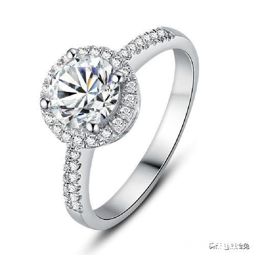 是买钻戒好还是买卡地亚对戒好