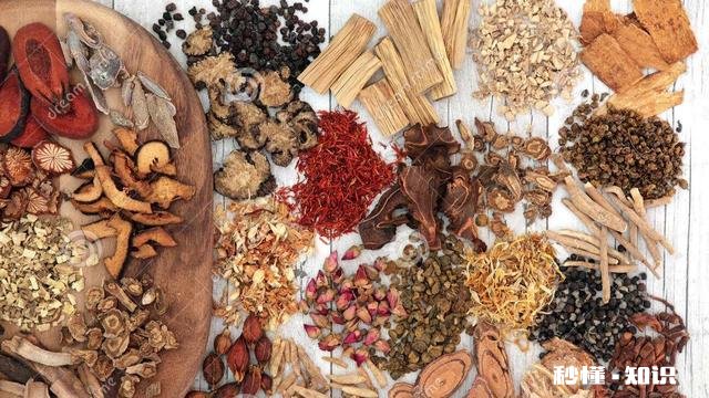 我家在贵州黔南大深山里，山里有很多中草药，请问怎么销售