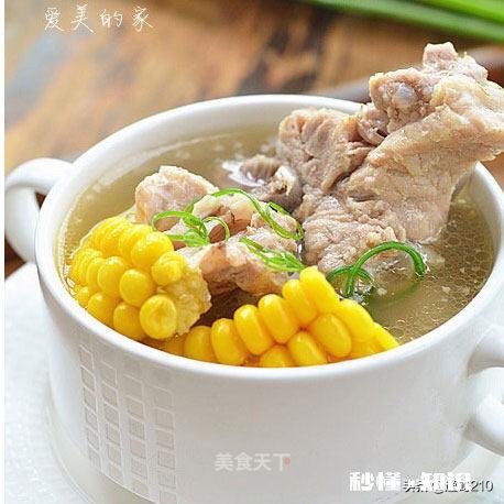 炖排骨汤放八角和香叶吗