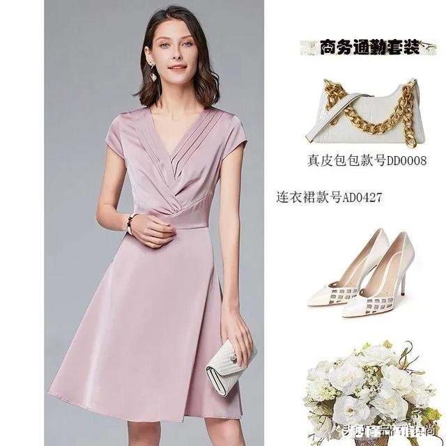 有哪些单品是女人什么时候拿出来穿都好穿，怎么搭都好搭的