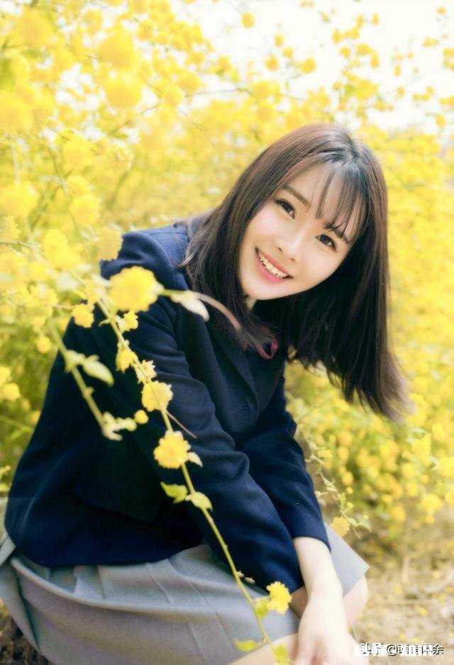 发信息关心他他不回我还要发信息给他吗