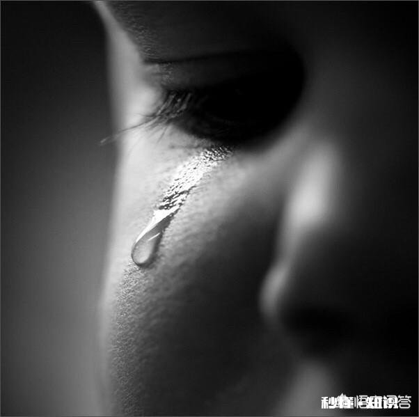 拍女生为什么不能用极简构图呢难道留白就不算是极简构图吗