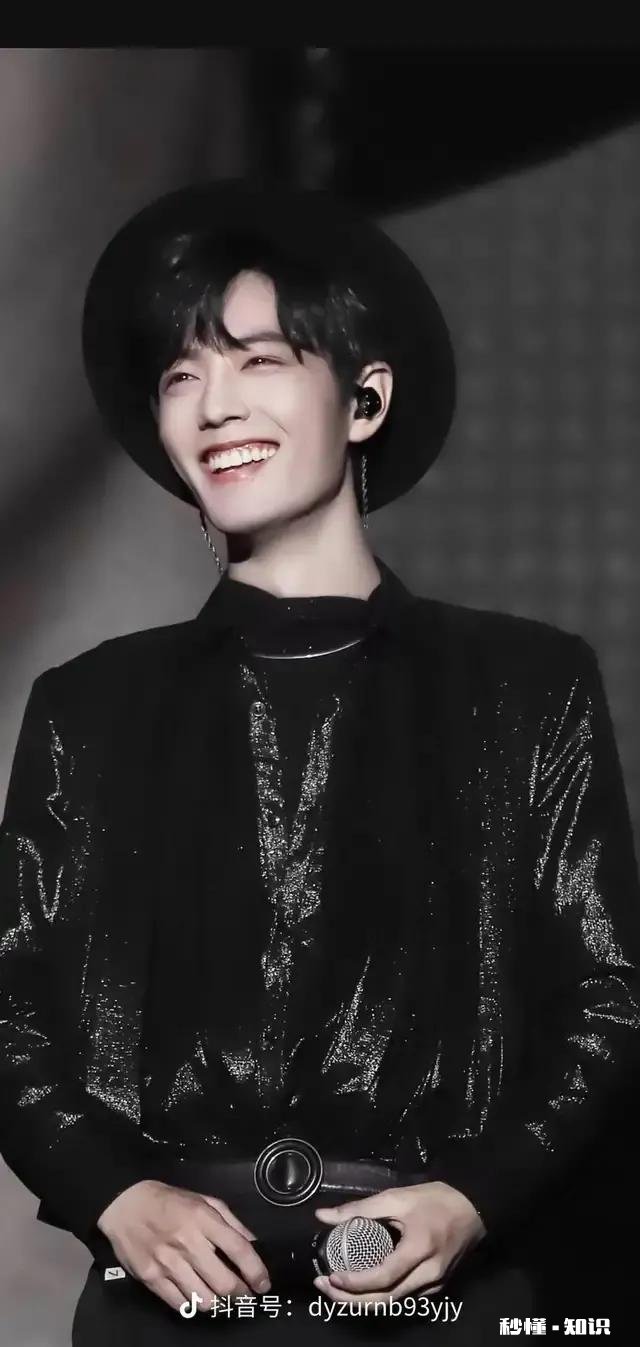 有没有肖战治愈系笑容的图片