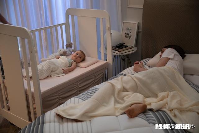 宝宝睡觉，妈妈都在干嘛