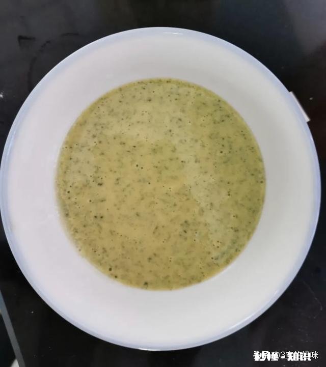 10个月会爬的宝宝吃什么辅食好