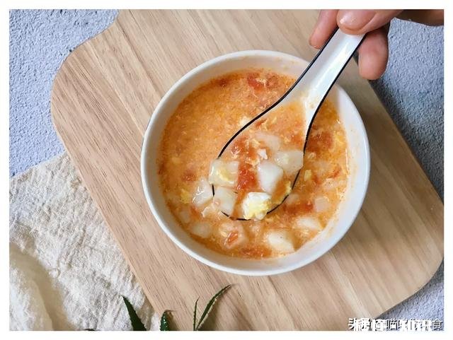 10个月会爬的宝宝吃什么辅食好