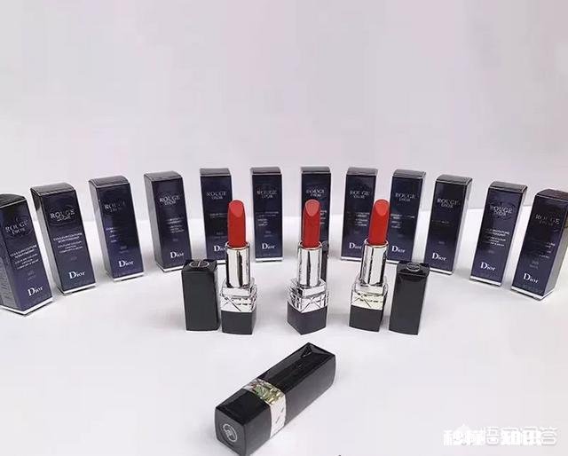 口红Mac和迪奥小样选,女生会选哪个