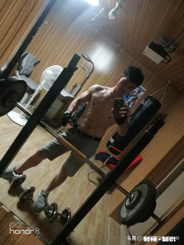 怎样才算有马甲线