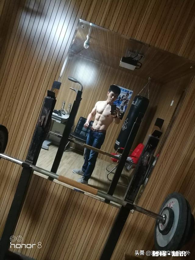 怎样才算有马甲线