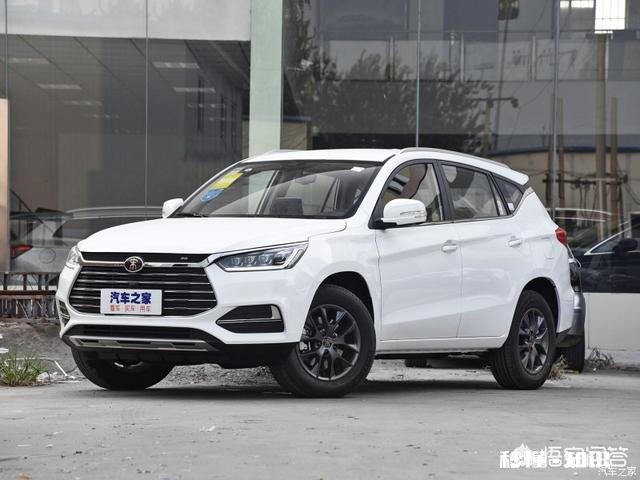 想买一辆10万以下的手动挡车，配置要中高配的，有什么推荐吗