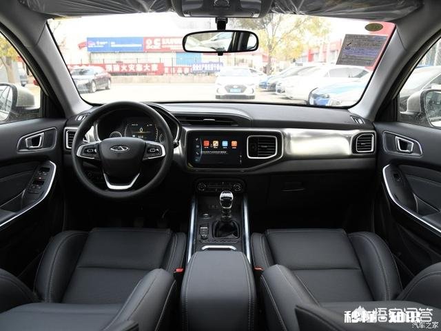 想买一辆10万以下的手动挡车，配置要中高配的，有什么推荐吗