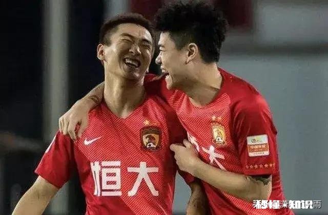 恒大一纸罚单开创中超的先河，名记评2大国脚啥也没干，这技术操作，你怎么看