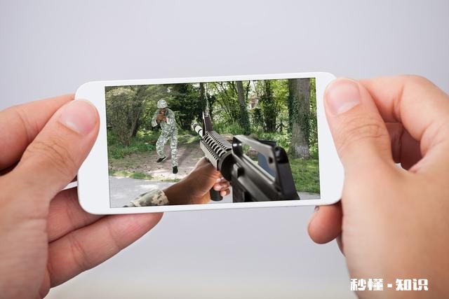 分科后，寒假家长一看到我用手机玩游戏就抢手机，我是高中生。该怎么与他们沟通，我只是想玩玩放松的