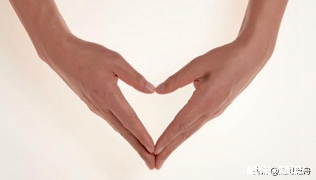 分科后，寒假家长一看到我用手机玩游戏就抢手机，我是高中生。该怎么与他们沟通，我只是想玩玩放松的