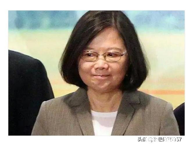 什么成语可以形容看着美丽的人就感觉不饿了