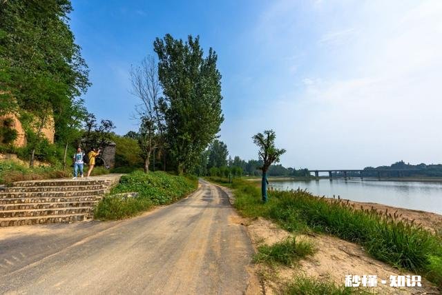 如果再过30年，老家你认识的人都陆续去世，你还会回老家吗