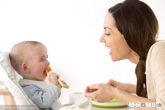 家有七个月的萌宝，如何添加辅食