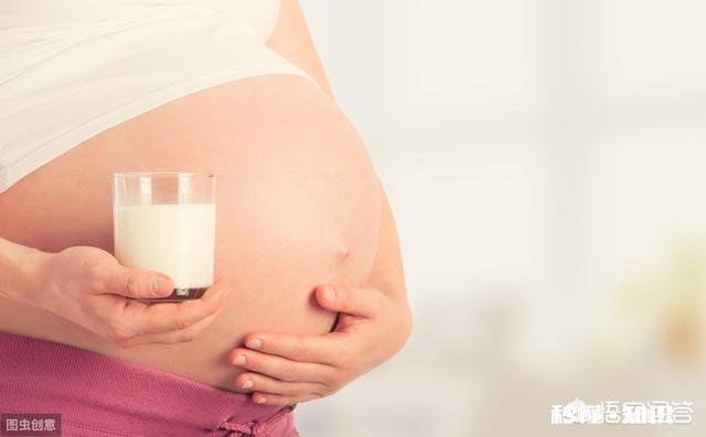 怀孕初期都应该吃什么对胎儿发育有帮助什么时候开始喝含DHA的孕妇奶粉