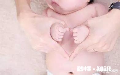 有了二宝了，大宝还是闹着让妈妈哄睡，不愿意让其他人哄睡，怎么办