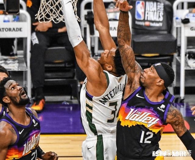 雄鹿和太阳支持谁