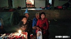 手机相册里有你和爸爸妈妈的合照吗晒出来