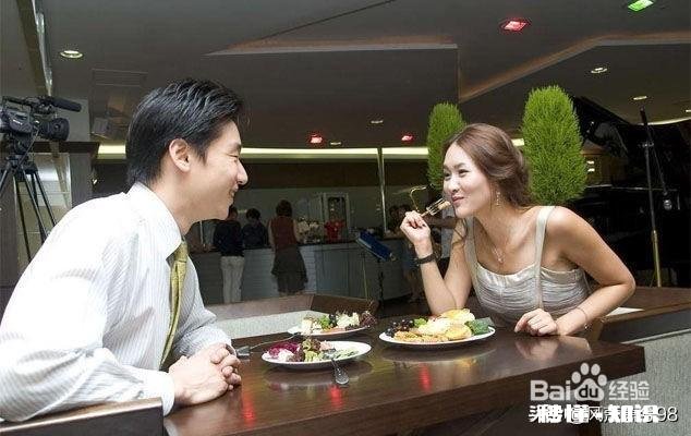 如何解决爱情中的“前任问题”