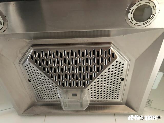 洗了头还是油油的，还“长痘”，这可要怎么办啊