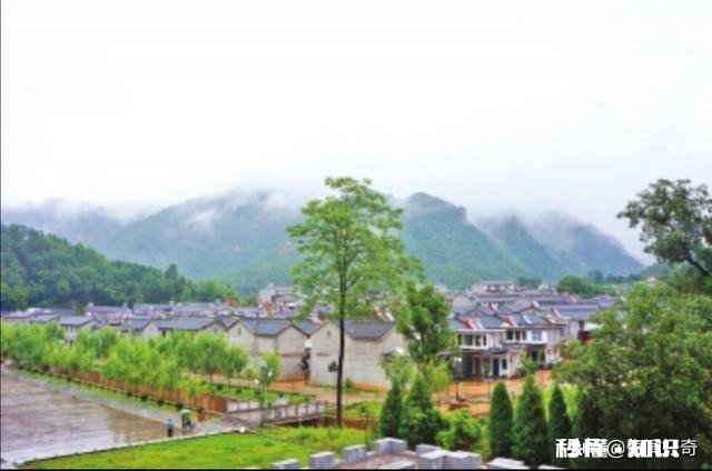 农村80、90后常年在外，为什么却纷纷花几十万在老家盖房